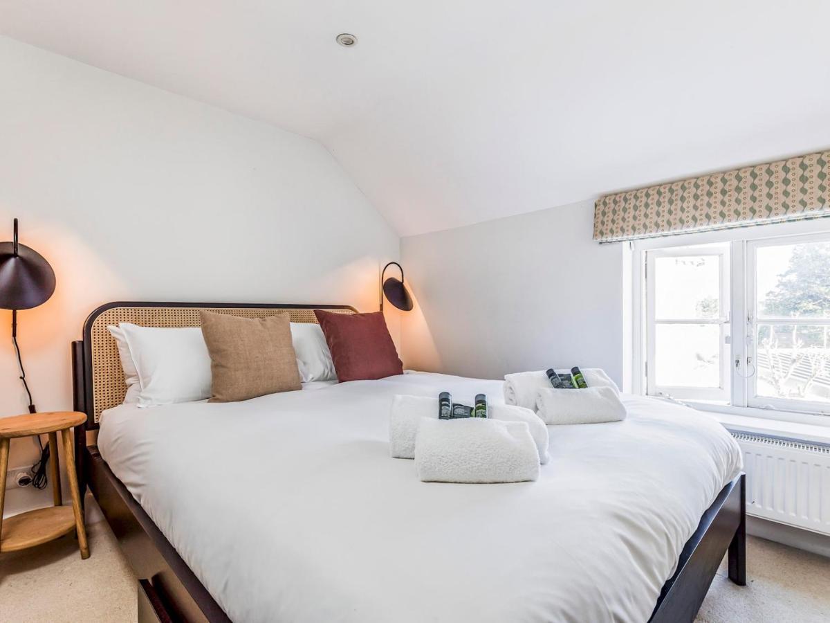 Pass The Keys Charming Downland Cottage ชิชิสเตอร์ ภายนอก รูปภาพ