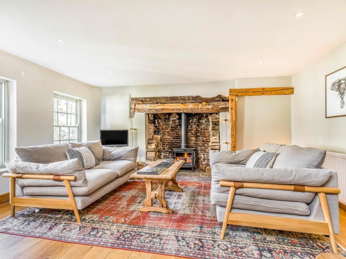 Pass The Keys Charming Downland Cottage ชิชิสเตอร์ ภายนอก รูปภาพ