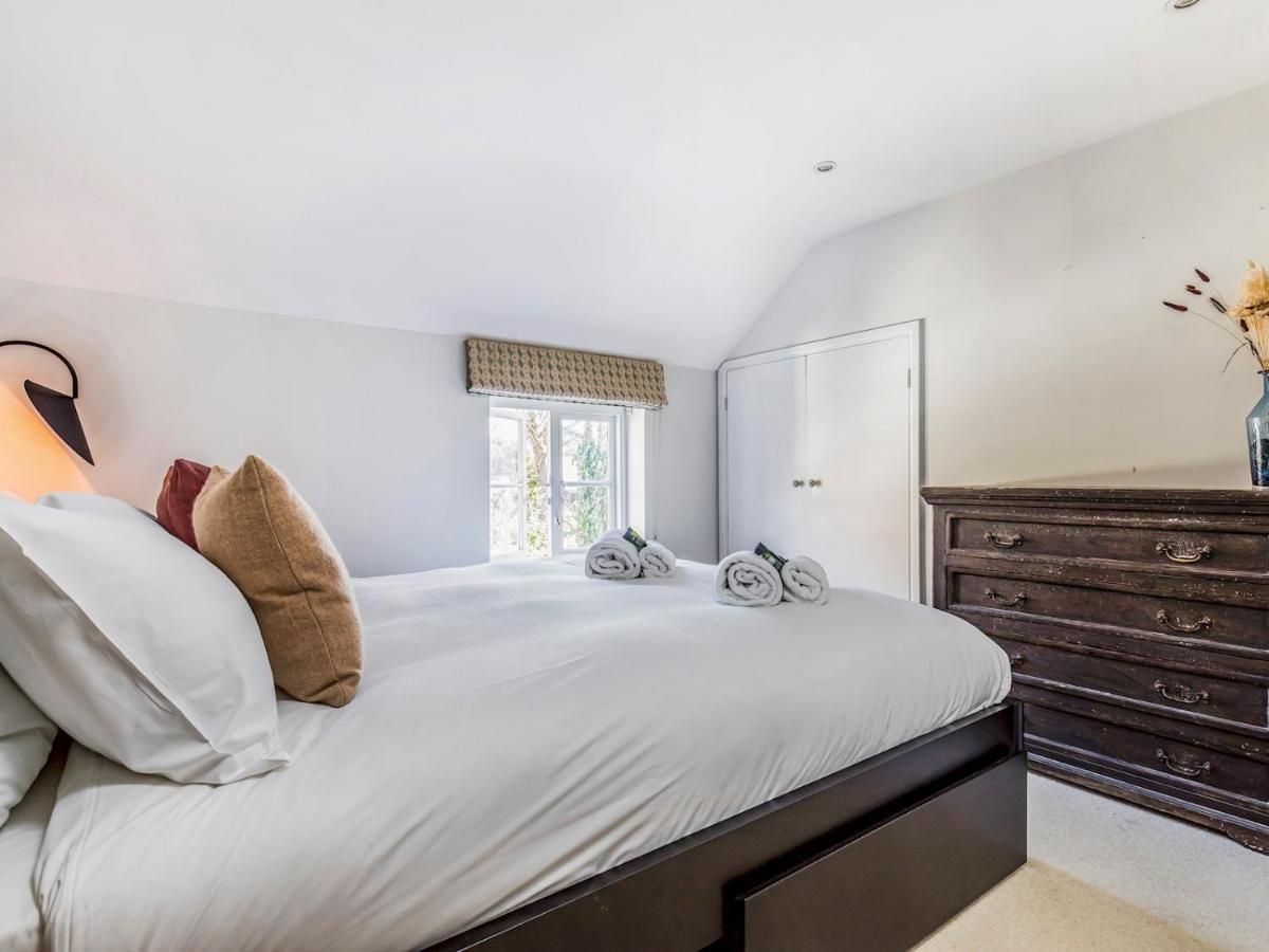 Pass The Keys Charming Downland Cottage ชิชิสเตอร์ ภายนอก รูปภาพ