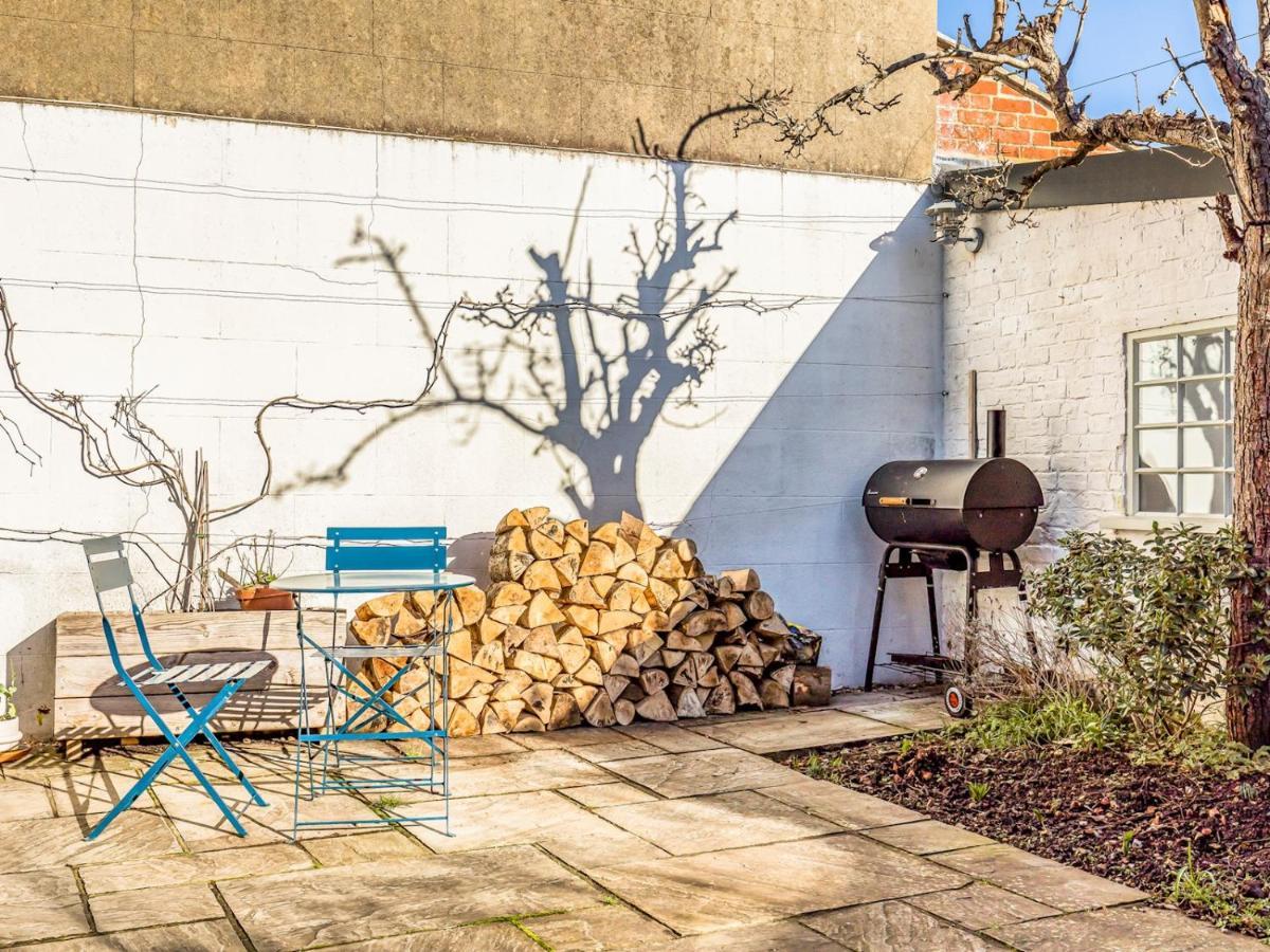 Pass The Keys Charming Downland Cottage ชิชิสเตอร์ ภายนอก รูปภาพ