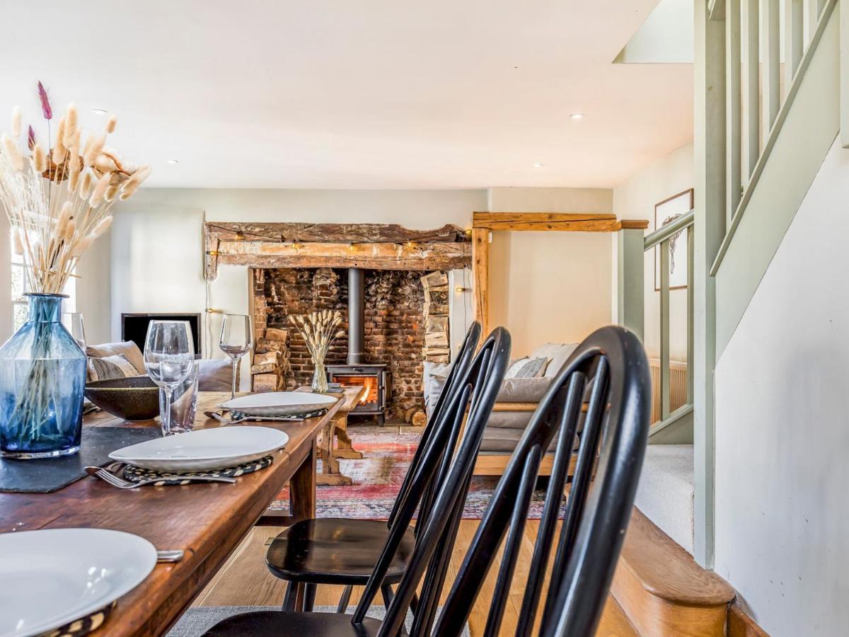 Pass The Keys Charming Downland Cottage ชิชิสเตอร์ ภายนอก รูปภาพ