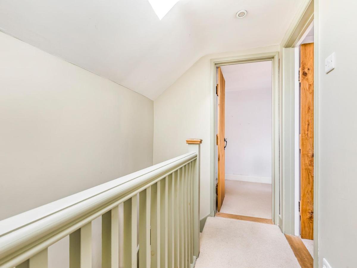 Pass The Keys Charming Downland Cottage ชิชิสเตอร์ ภายนอก รูปภาพ