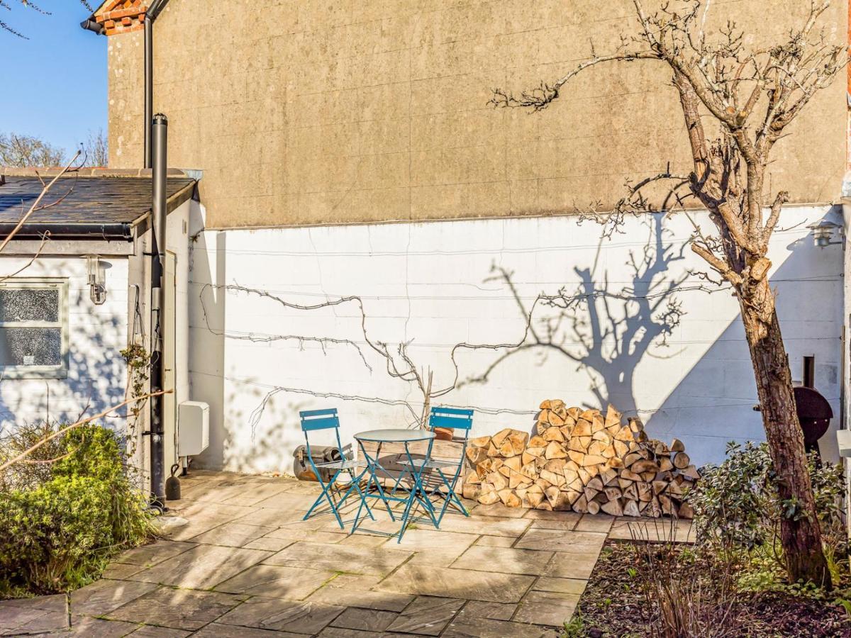 Pass The Keys Charming Downland Cottage ชิชิสเตอร์ ภายนอก รูปภาพ