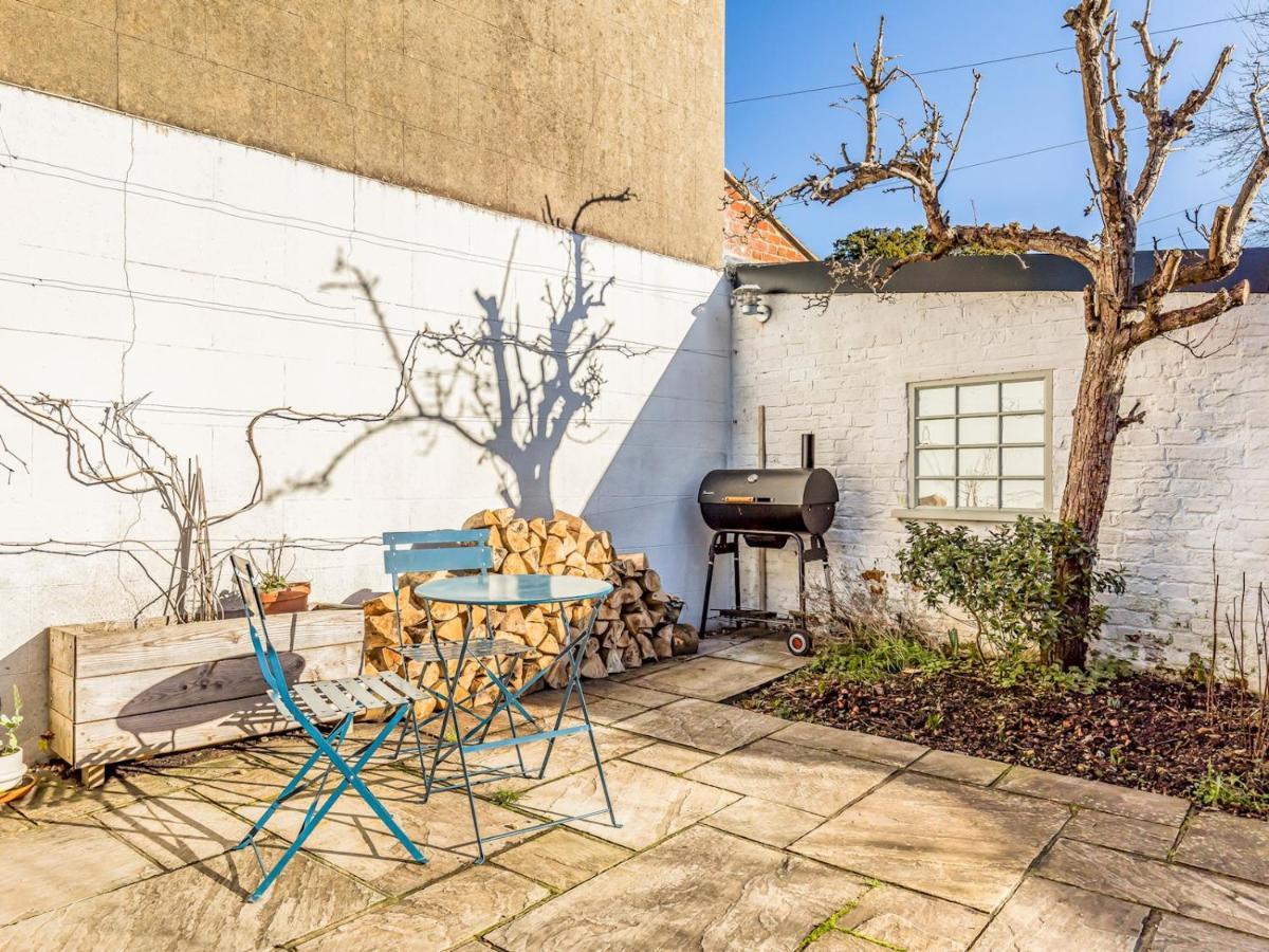 Pass The Keys Charming Downland Cottage ชิชิสเตอร์ ภายนอก รูปภาพ